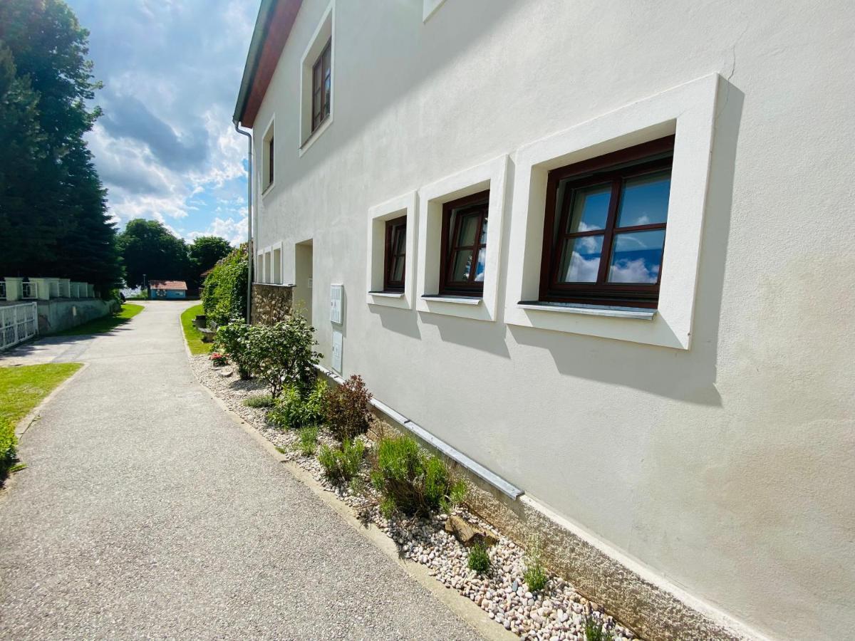 Apartmany V Ulicce Фримбурк Экстерьер фото